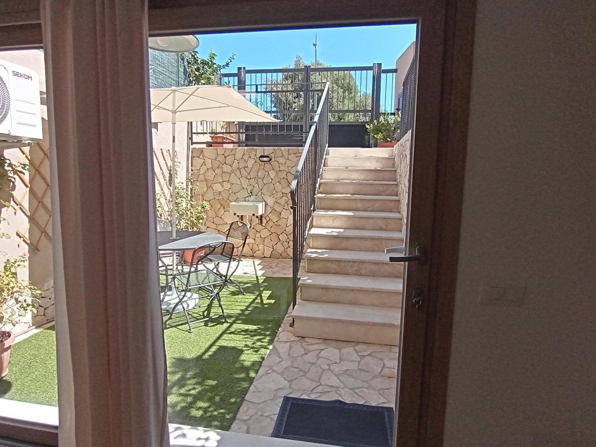 Vacanze Nella Casetta Pula Exterior foto